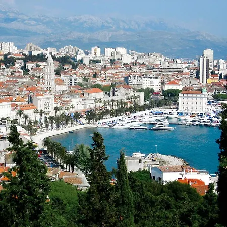 Апартаменти Jelinic Спліт