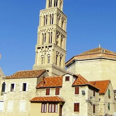 Апартаменти Jelinic Спліт